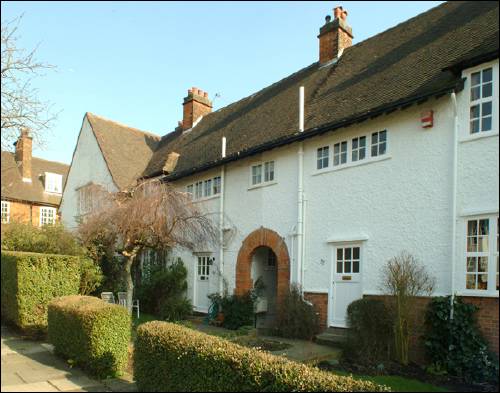32-34 Asmuns Hill